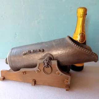 Porta bottiglia peltro con base legno