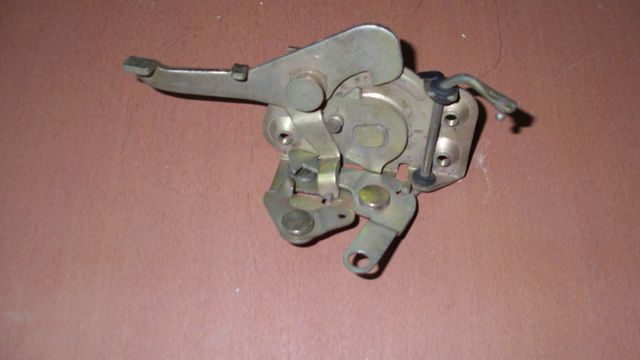 Cerradura Puerta Derecha Seat 127 Nueva