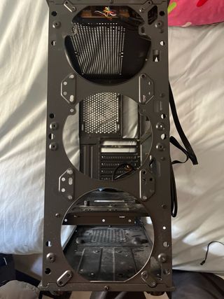 Caja Ordenador Negra