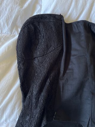 Corsé negro encaje Zara