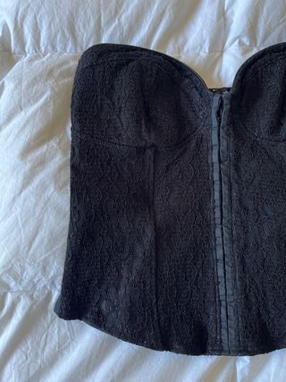 Corsé negro encaje Zara