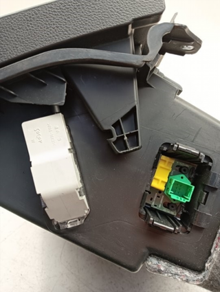 GUANTERA PEUGEOT 308 9HZ 9655993677