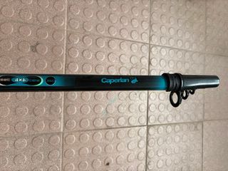 Caña de pescar con carrete