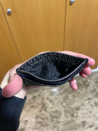 Tarjetero Armani Exchange Negro y Azul