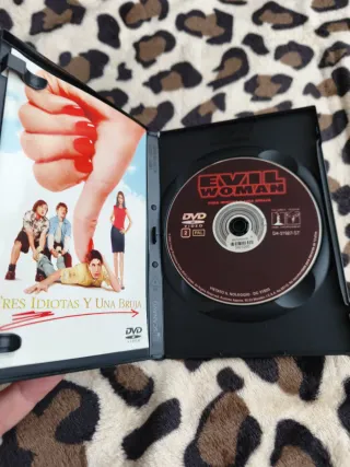 DVD Tres Idiotas y Una Bruja (Comedia)