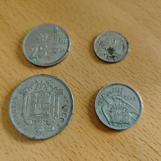 Lote 4 monedas antiguas pesetas España