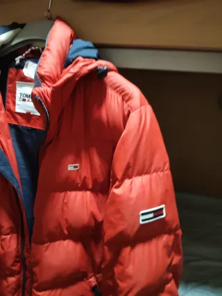 Plumas Tommy Jeans Roja Talla L