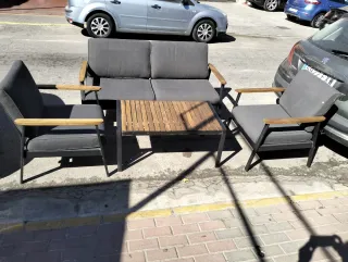 Set di mobili da esterno con divano e poltrone