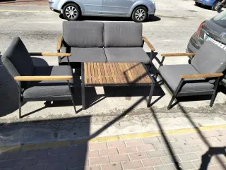 Set di mobili da esterno con divano e poltrone
