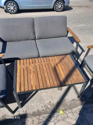 Set di mobili da esterno con divano e poltrone