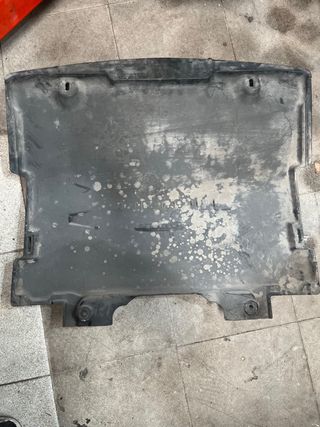 Cubre cárter Mercedes-Benz A202 524 13 30