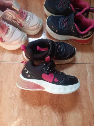 Zapatillas niña talla 26