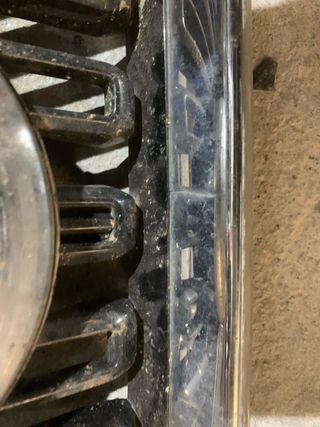 Rejilla frontal Volvo XC60 31425537