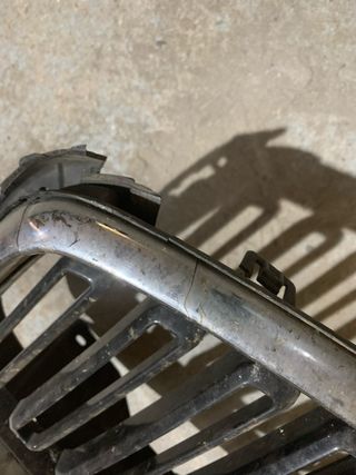 Rejilla frontal Volvo XC60 31425537