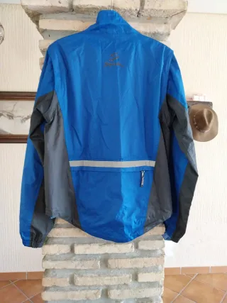 Cortavientos ciclismo azul y gris