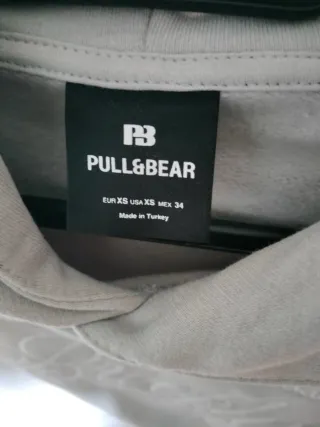 Sudadera con capucha Pull&Bear.