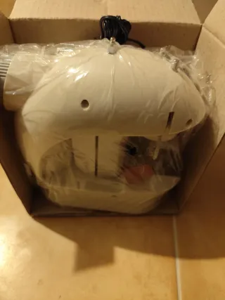 Máquina de coser Genius, mini, 2 velocidades