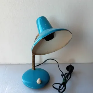 Lampada da tavolo blu
