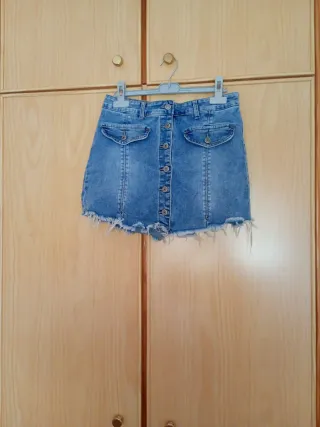 Falda vaquera mujer botones deshilachada