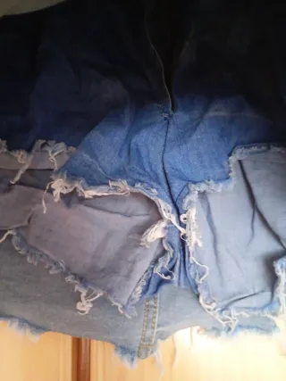 Falda vaquera mujer botones deshilachada