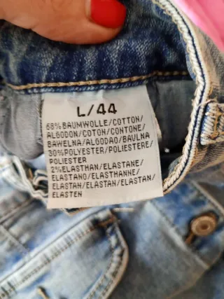 Falda vaquera mujer botones deshilachada