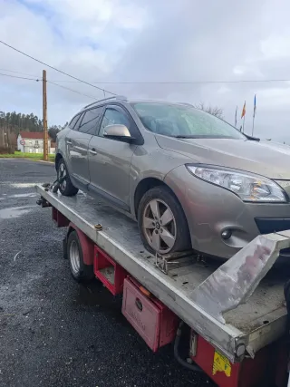 RENAULT MEGANE (PARA DESPIECE)
