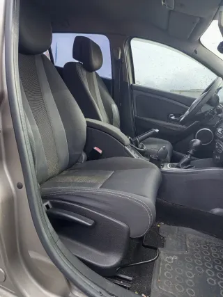 RENAULT MEGANE (PARA DESPIECE)