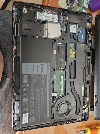 Portátil Dell Latitude E5470