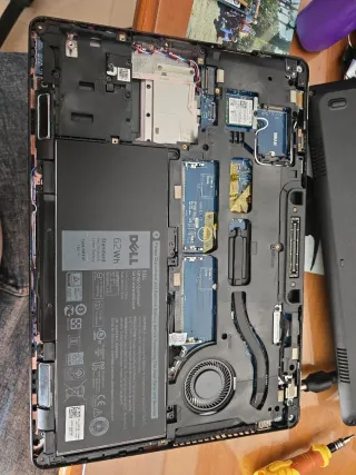 Portátil Dell Latitude E5470