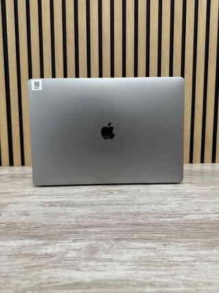 MacBook Pro 15" 2017 i7 16gb 1tb SSD