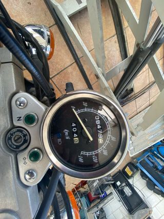 Suzuki Cruiser Negra Manual