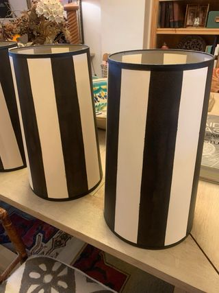 Pantallas de lámpara de sobremesa a rayas