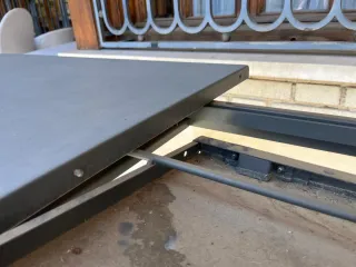 Mesa extensible exterior marca UNOPIU