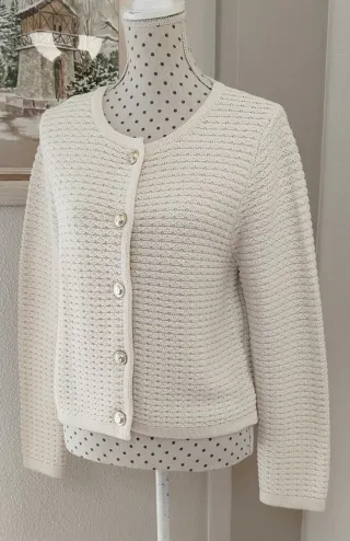 Cárdigan crudo botones dorados T. S/M