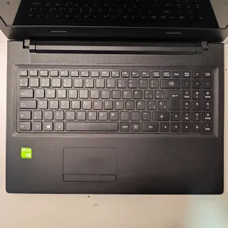 Lenovo Ideapad 15 SSD 240GB / 8GB RAM
