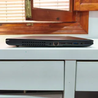 Lenovo Ideapad 15 SSD 240GB / 8GB RAM