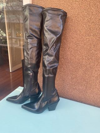 Botas altas Bershka negras