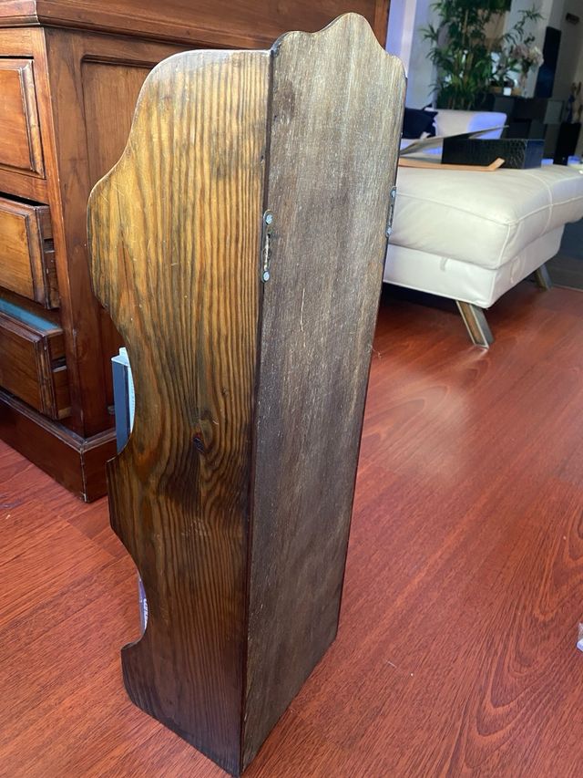 Mueble CD Madera Hecho a Mano