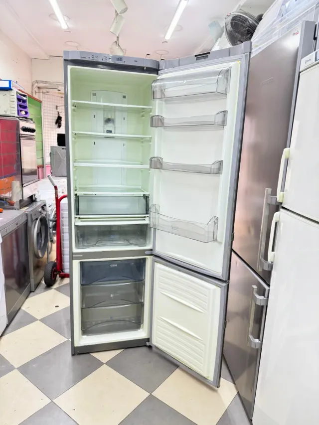 Frigorífico 'FAGOR' combi no frost