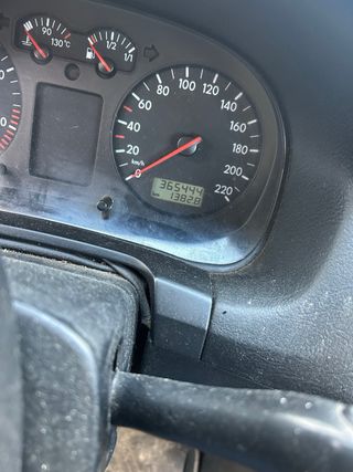 Volkswagen Golf 2000