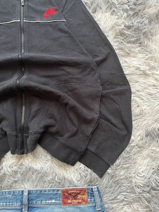 Chaqueta Nike Negra Logo Rojo Vintage 90s