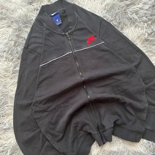 Chaqueta Nike Negra Logo Rojo Vintage 90s