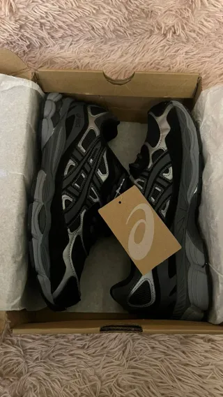 Asics Gel-NYC Gris y Negro