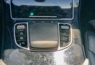 Mercedes-Benz GLC200d 2021