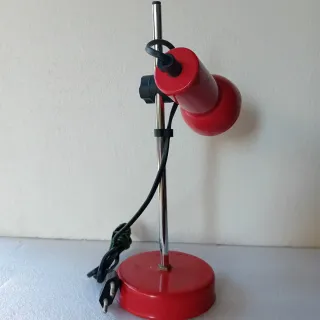 Lampada da tavolo vintage rossa