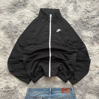 Chaqueta Nike Negra y Blanca