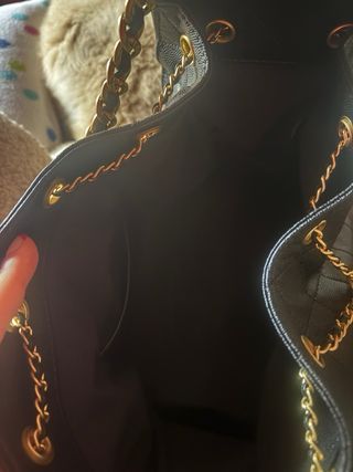 Bolso Chanel Negro Dorado 25