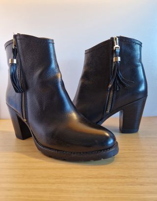 Botines negros artesanales talla 38-39