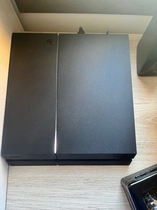 Playstation 4 Negra con el spiderman