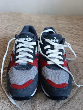 Zapatillas Diadora N902 Gris/Rojo